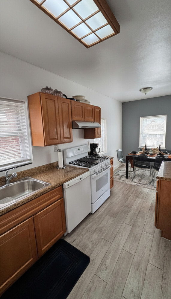 1718 Williamsbridge Road Morris Park Bronx NY 10461