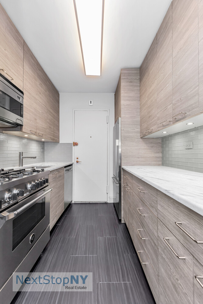 400 East 56th Street Sutton Place New York NY 10022