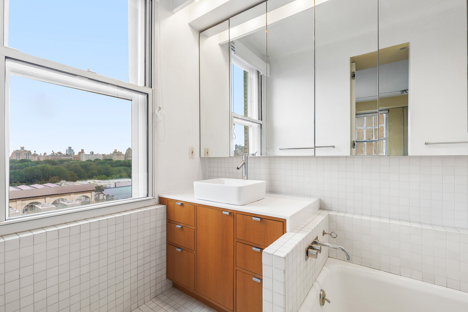 1016 Fifth Avenue 14B Upper East Side New York NY 10028