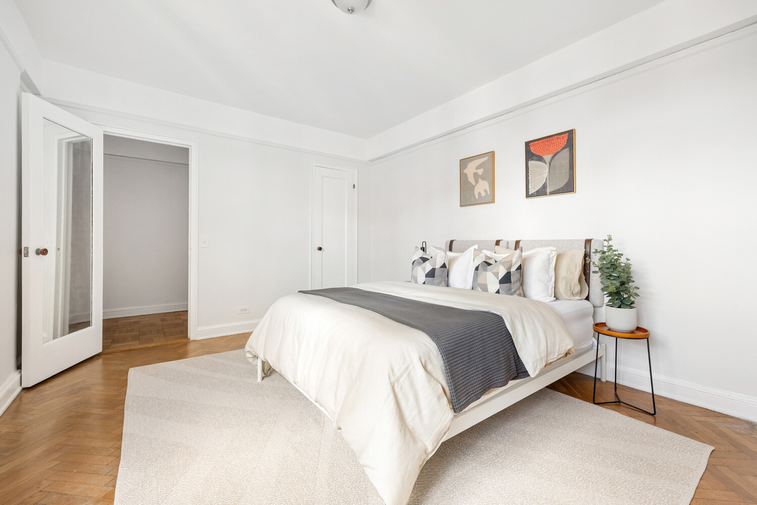 160 Cabrini Blvd. APT127 Hudson Heights New York NY 10033
