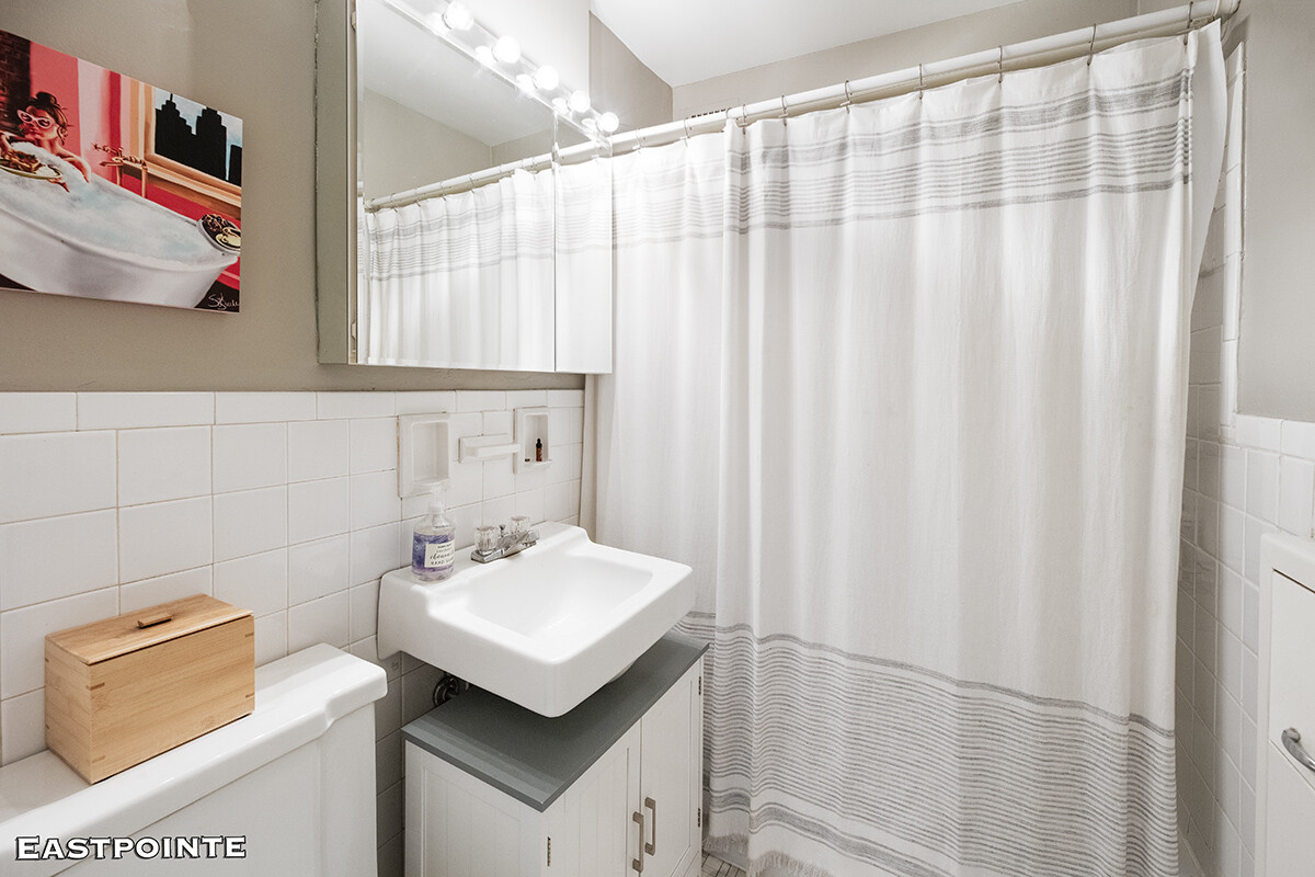 201 West 21st Street 8A Chelsea New York NY 10011