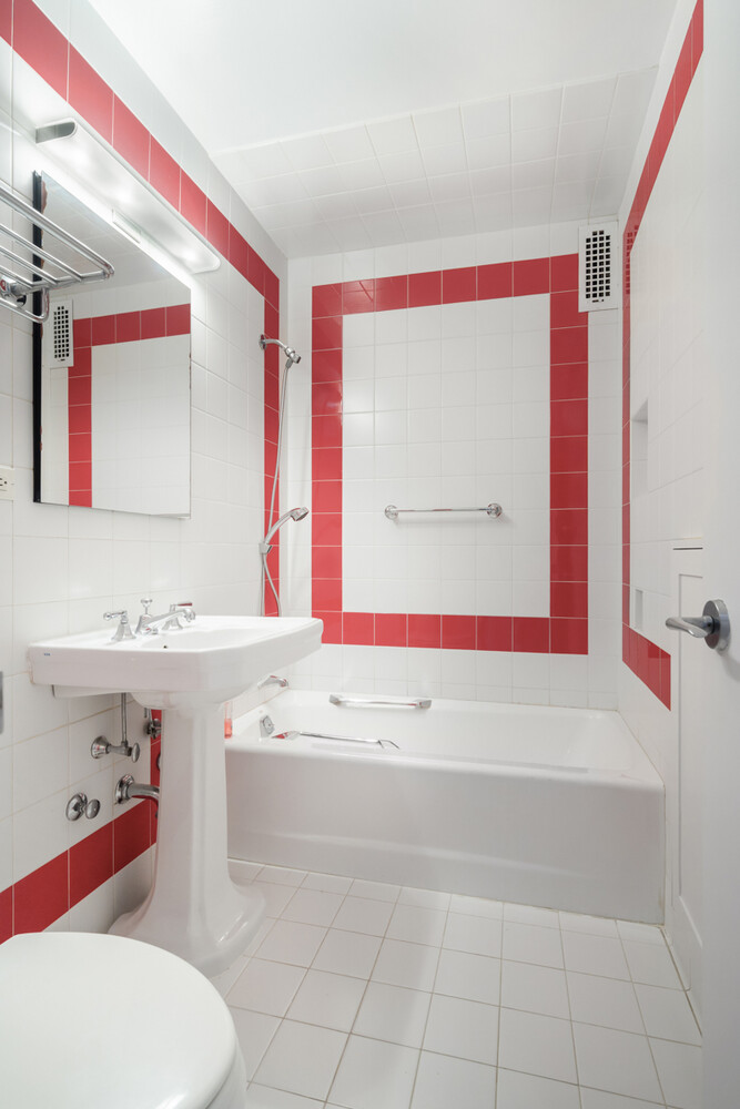 207 East 74th Street Upper East Side New York NY 10021