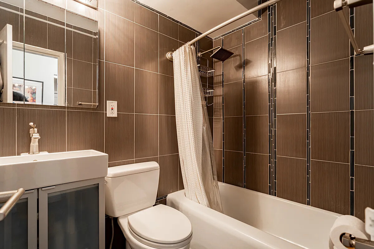 191 Willoughby Street 8J Downtown Brooklyn NY 11201