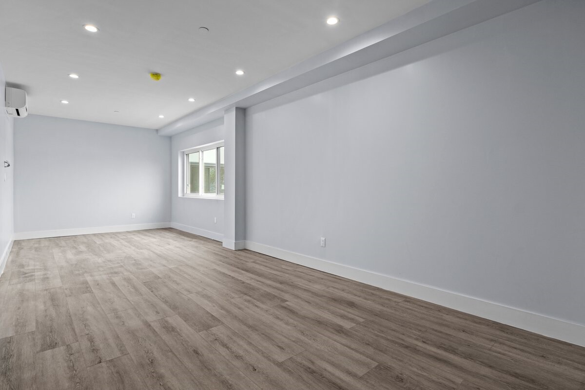 234 Norwood Avenue 3B Highland Park Brooklyn NY 11208