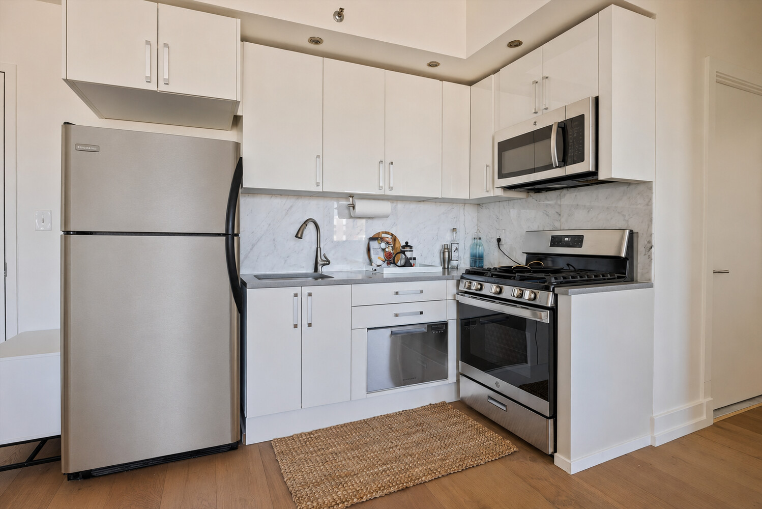 100 Maspeth Avenue 5H East Williamsburg Brooklyn NY 11211