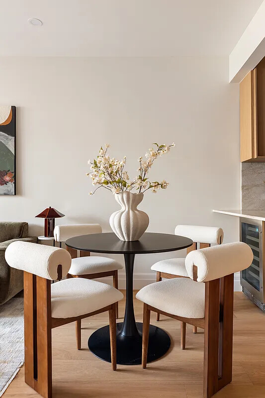 215 Calyer Street 4 Greenpoint Brooklyn NY 11222