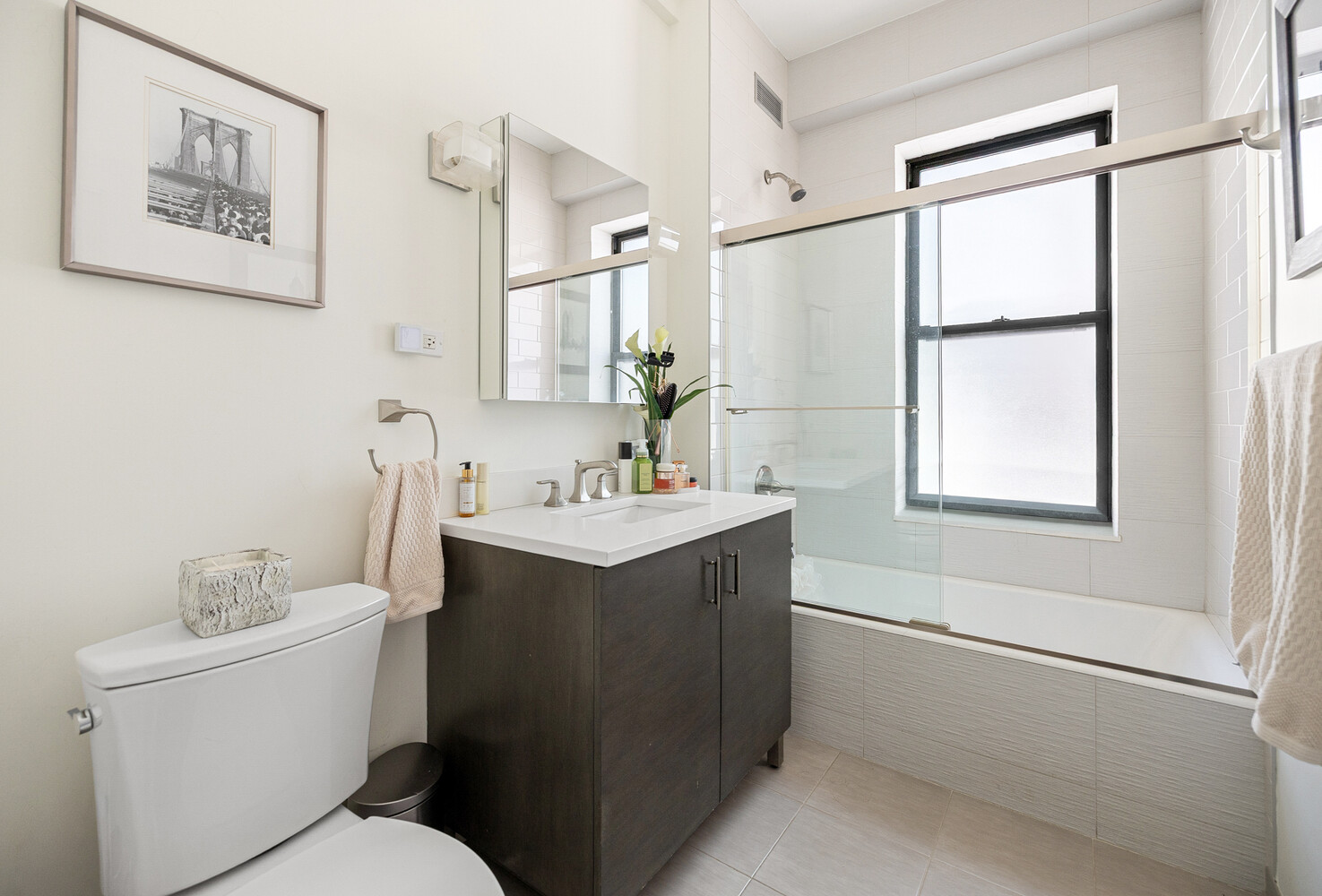 321 West 55th Street 93 Clinton New York NY 10019