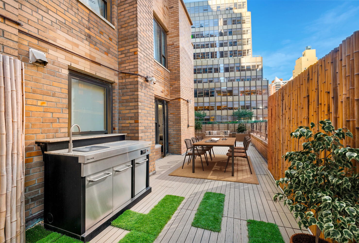 210 East 47th Street 11F Turtle Bay New York NY 10017