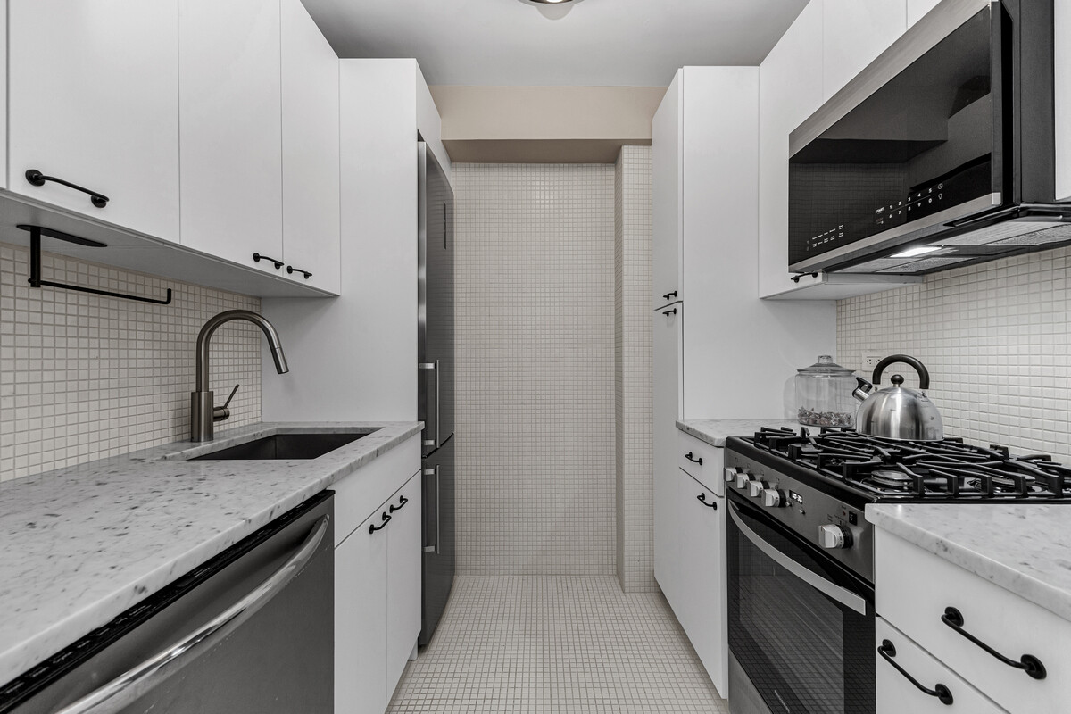 123 East 75th Street Upper East Side New York NY 10021