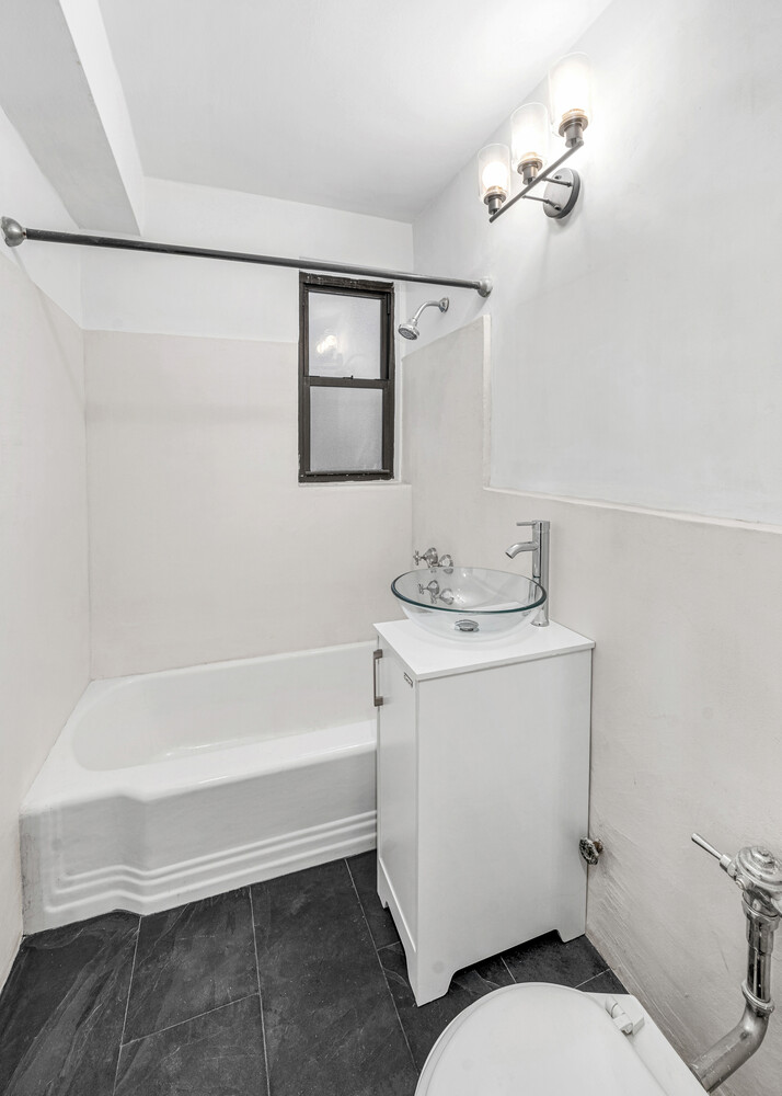 54 East 8th Street Greenwich Village New York NY 10003