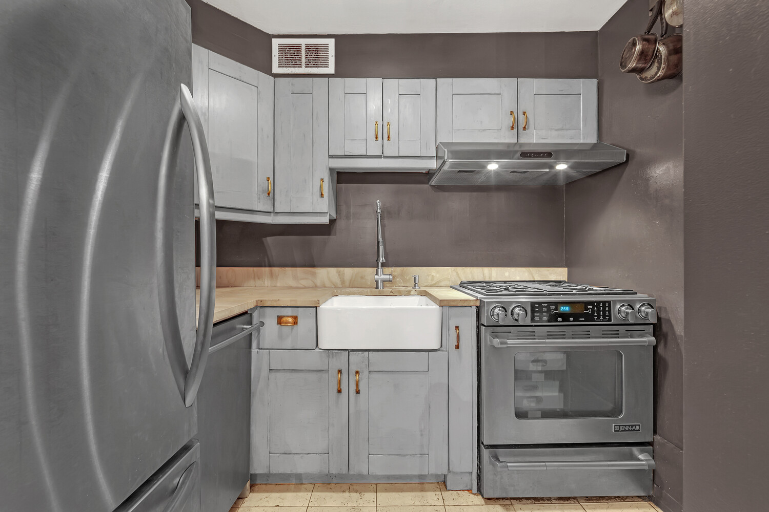 7 East 35th Street 10F Murray Hill New York NY 10016
