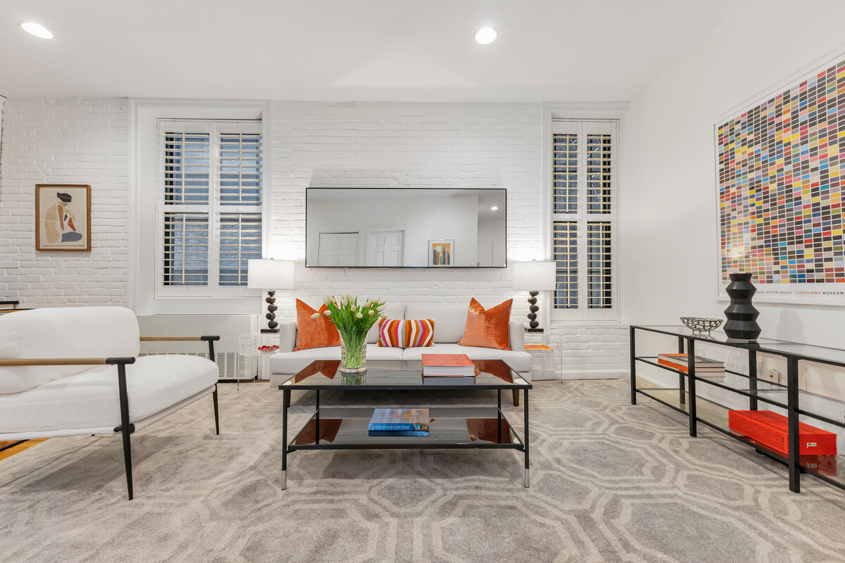 214 Riverside Drive 202/203 Upper West Side New York NY 10025