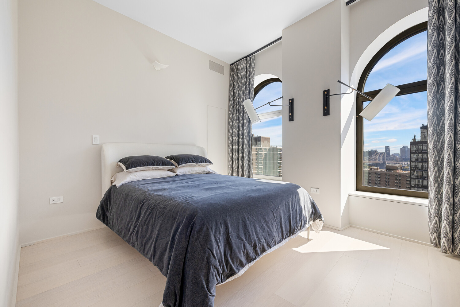 130 William Street 21B Seaport District New York NY 10038