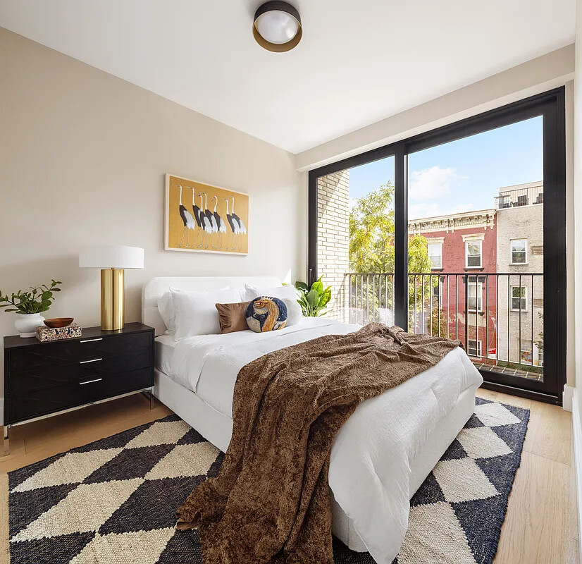 215 Calyer Street 4 Greenpoint Brooklyn NY 11222