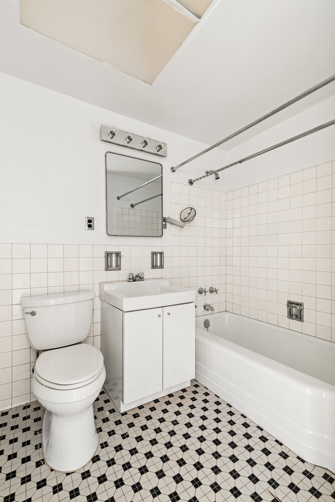 165 East 72nd Street Upper East Side New York NY 10021
