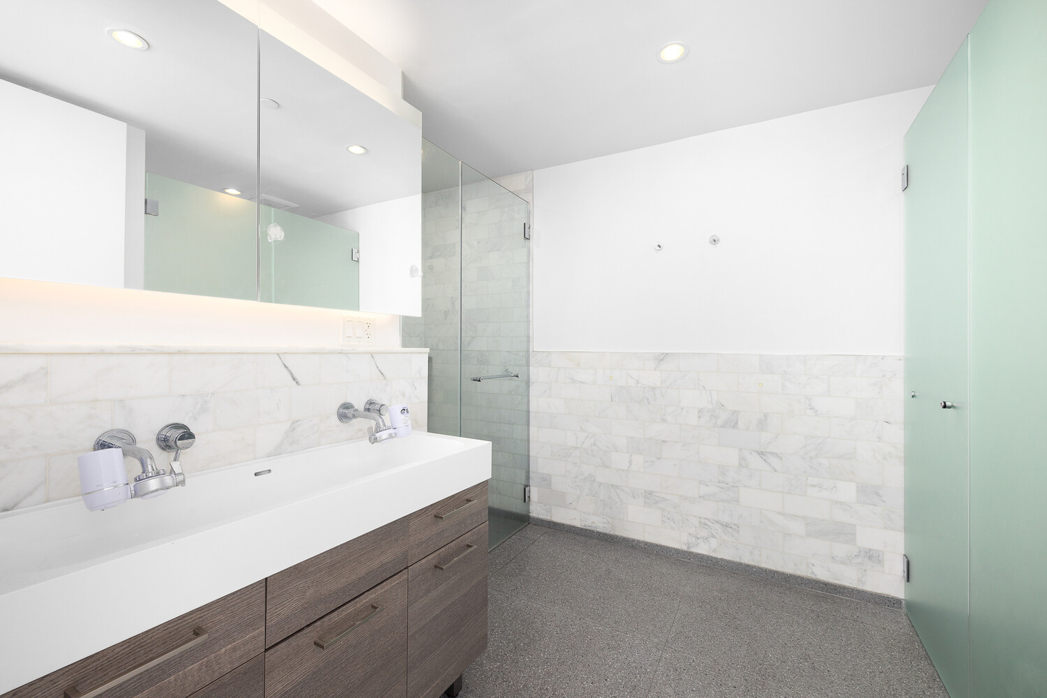 591 Third Avenue 17A Murray Hill New York NY 10016