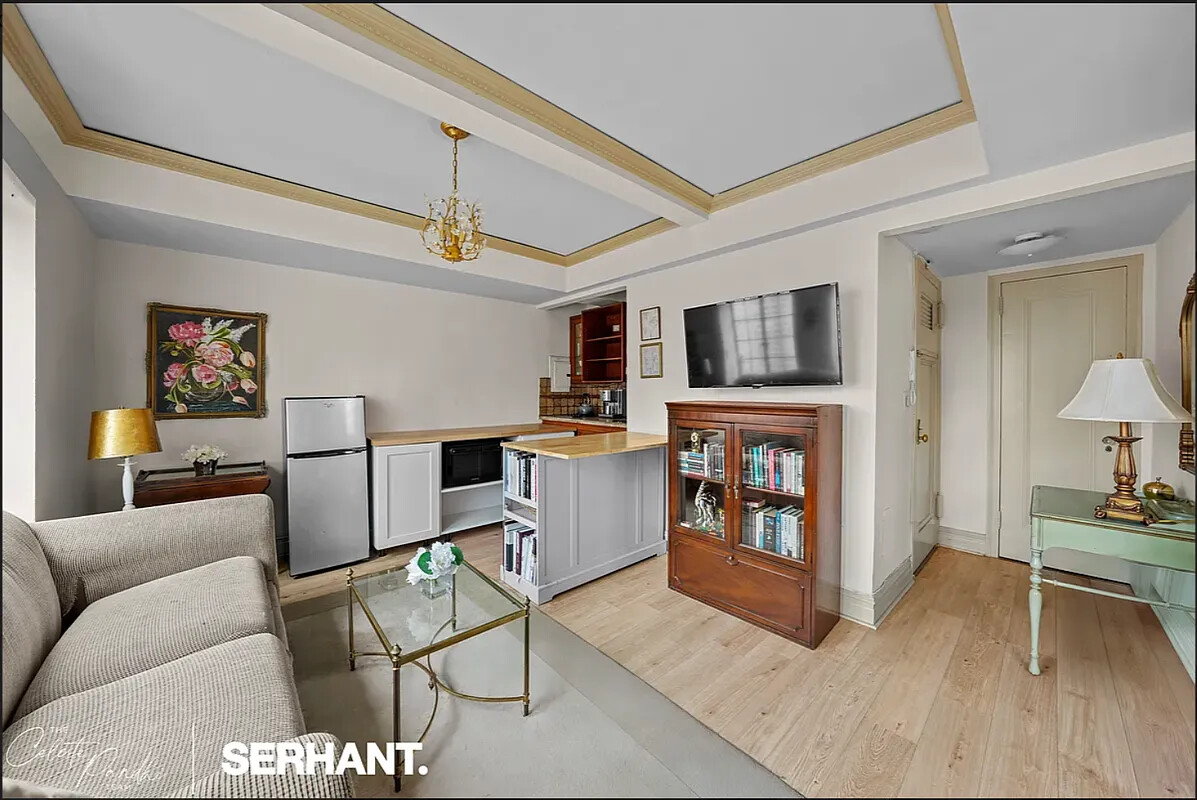 320 East 42nd Street 2318 Tudor City New York NY 10017