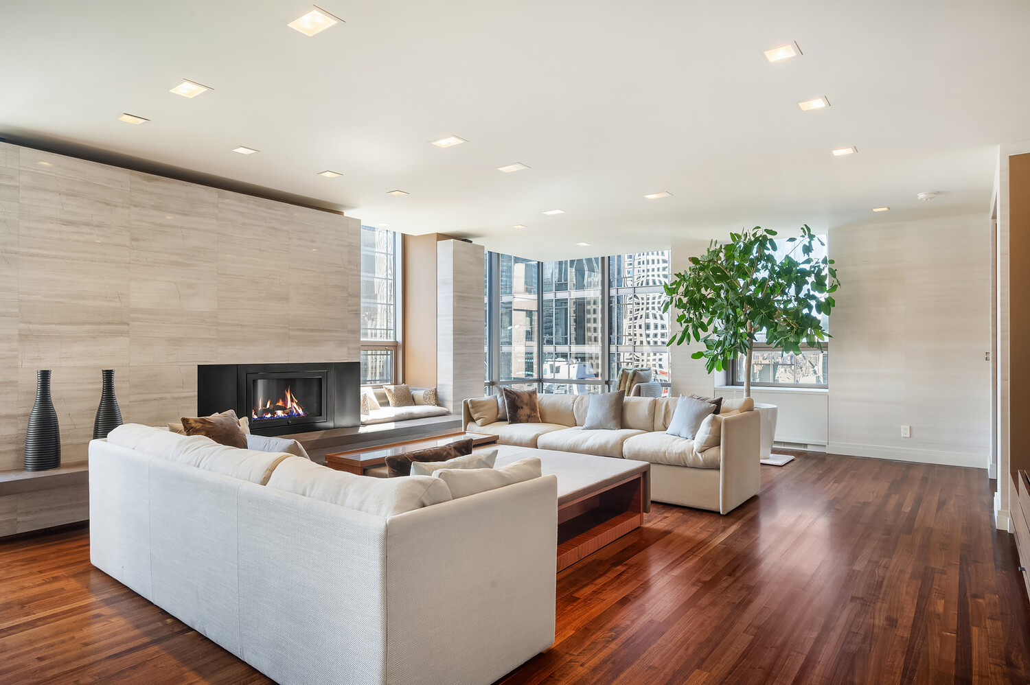 15 West 53rd Street Midtown West New York NY 10019