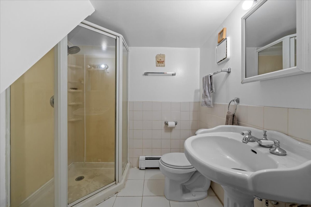 9315 Lafayette Walk Fort Hamilton Brooklyn NY 11209