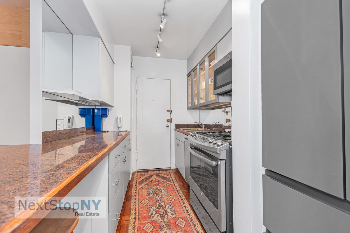 60 Sutton Place South 8GN Sutton Place New York NY 10022