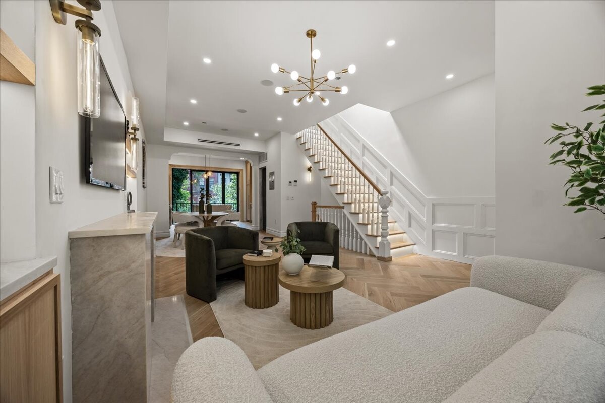 394 Bainbridge Street Stuyvesant Heights Brooklyn NY 11233
