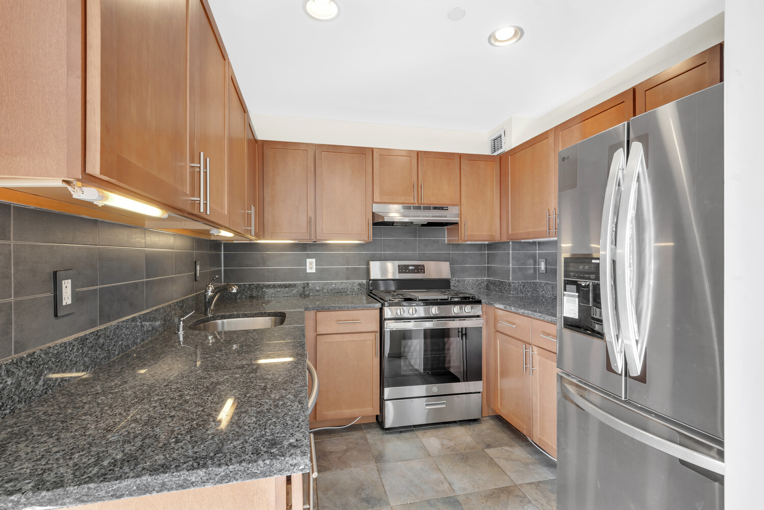 41-02 Queens Blvd. 5E Sunnyside Queens NY 11104