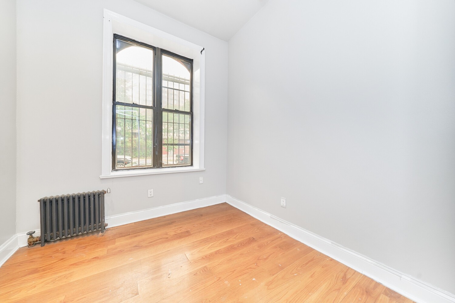 163 Chrystie Street 2 Lower East Side New York NY 10002