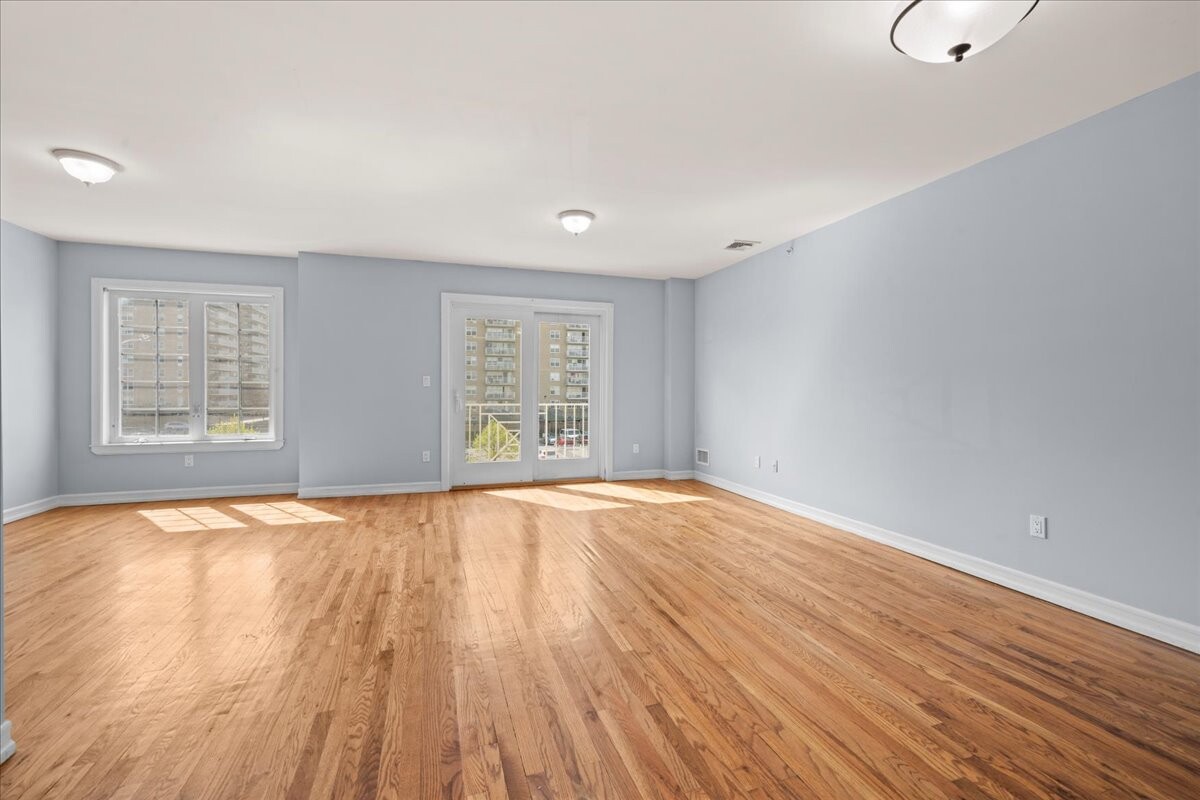 103-06 Rockaway Beach Boulevard 3C Seaside Queens NY 11694