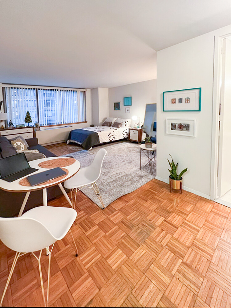 235 East 40th Street Murray Hill New York NY 10016
