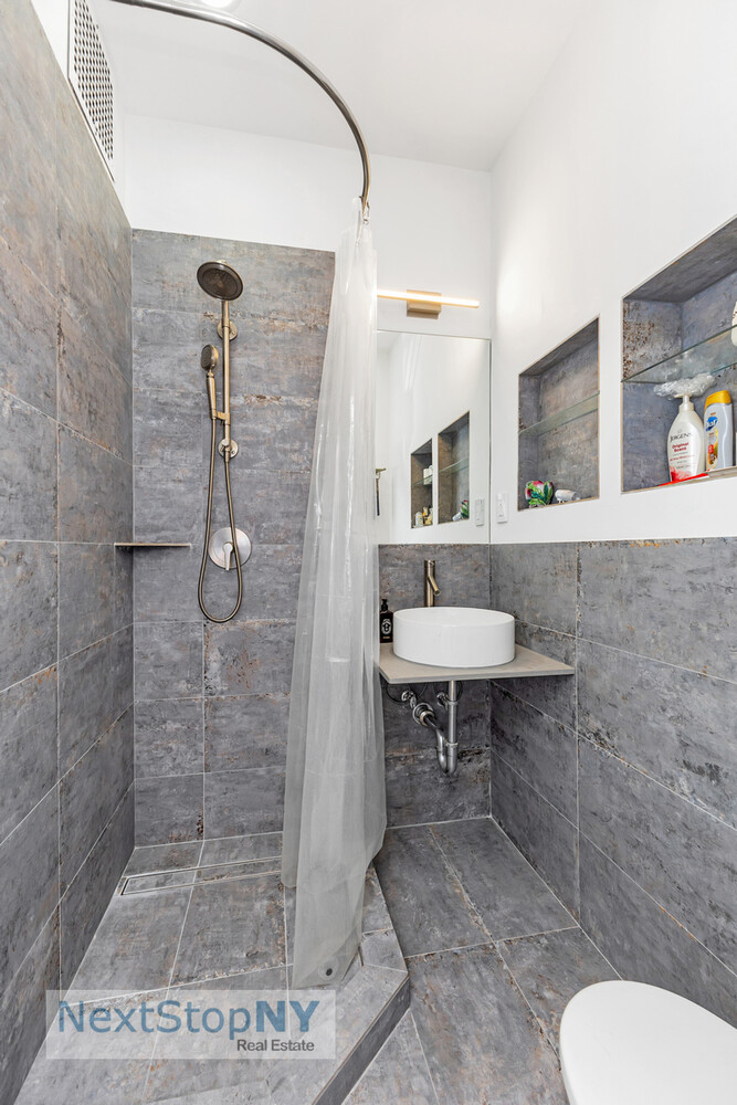 235 East 54th Street Turtle Bay New York NY 10022