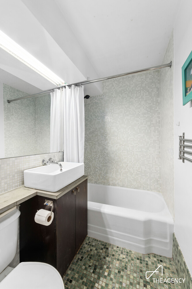 321 East 45th Street 10A Turtle Bay New York NY 10017