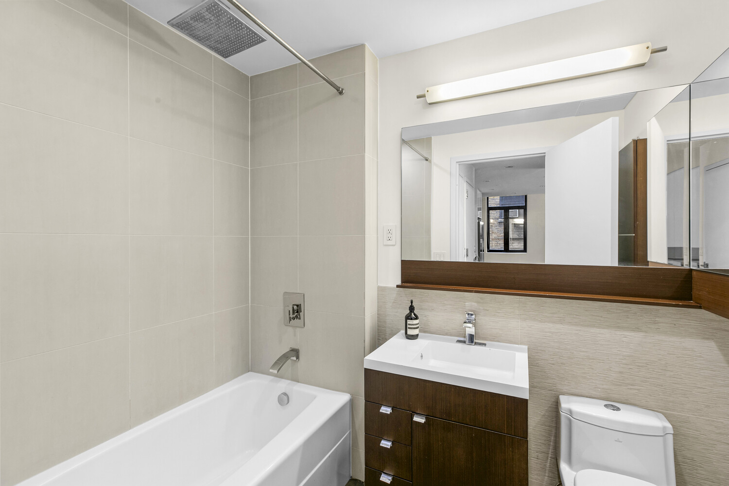 148 East 24th Street 7E Kips Bay New York NY 10010