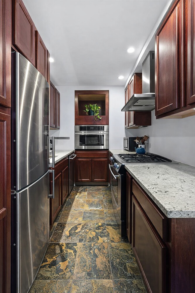 141 East 3rd Street B4 E. Greenwich Village New York NY 10009