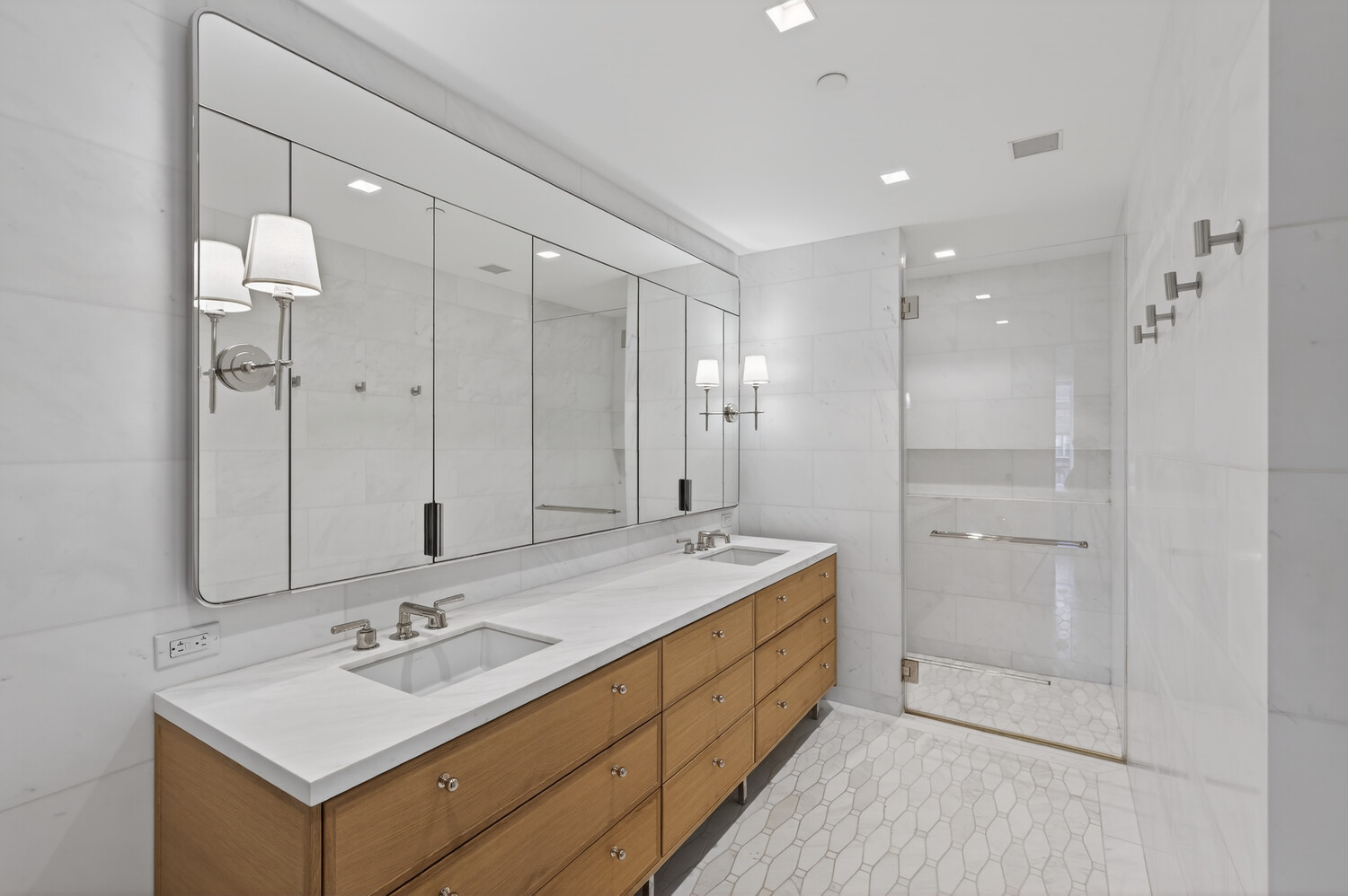 200 East 83rd Street 8C Upper East Side New York NY 10028