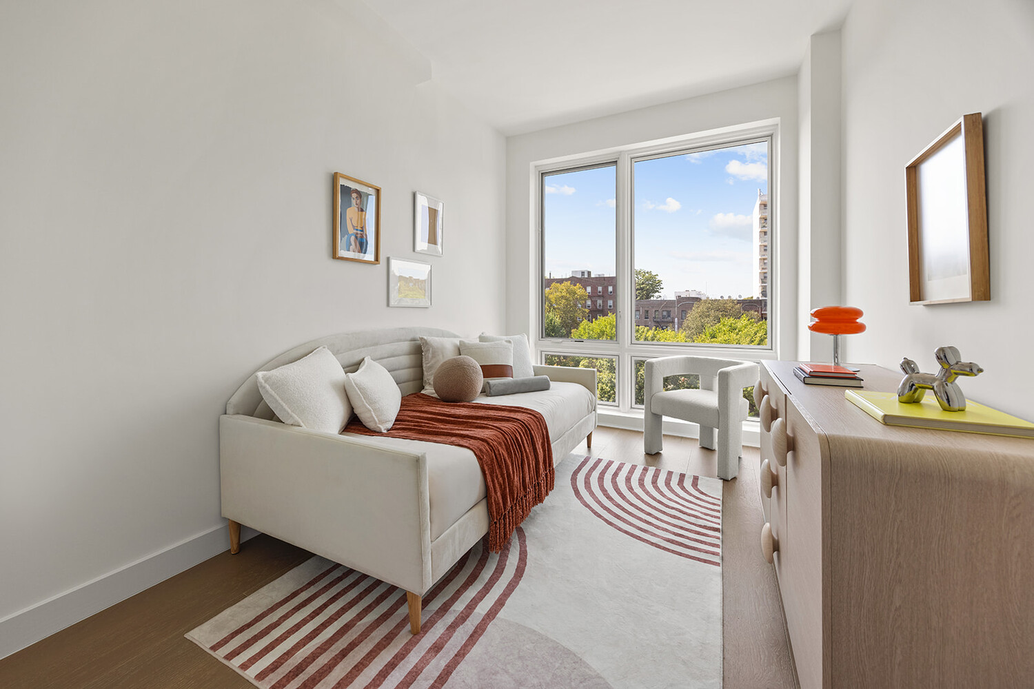 379 Ocean Parkway 5B Kensington Brooklyn NY 11218