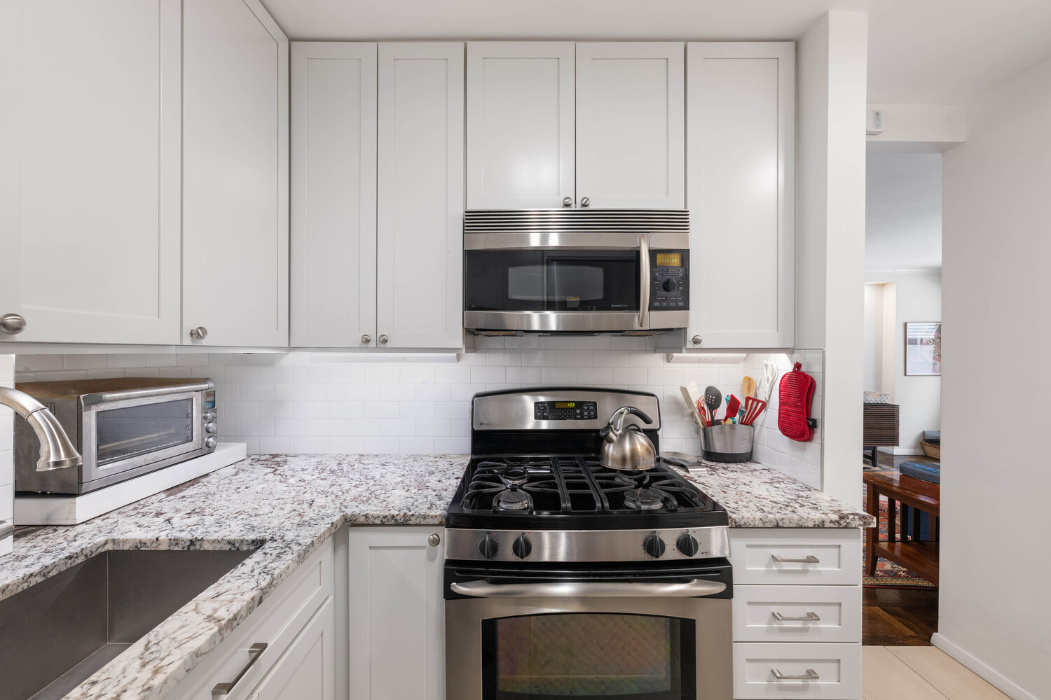 301 East 69th Street 4K Upper East Side New York NY 10021