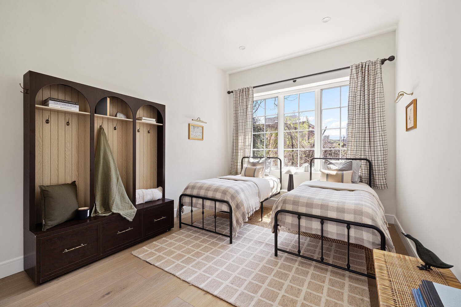 84 Oak Street 3B Greenpoint Brooklyn NY 11222