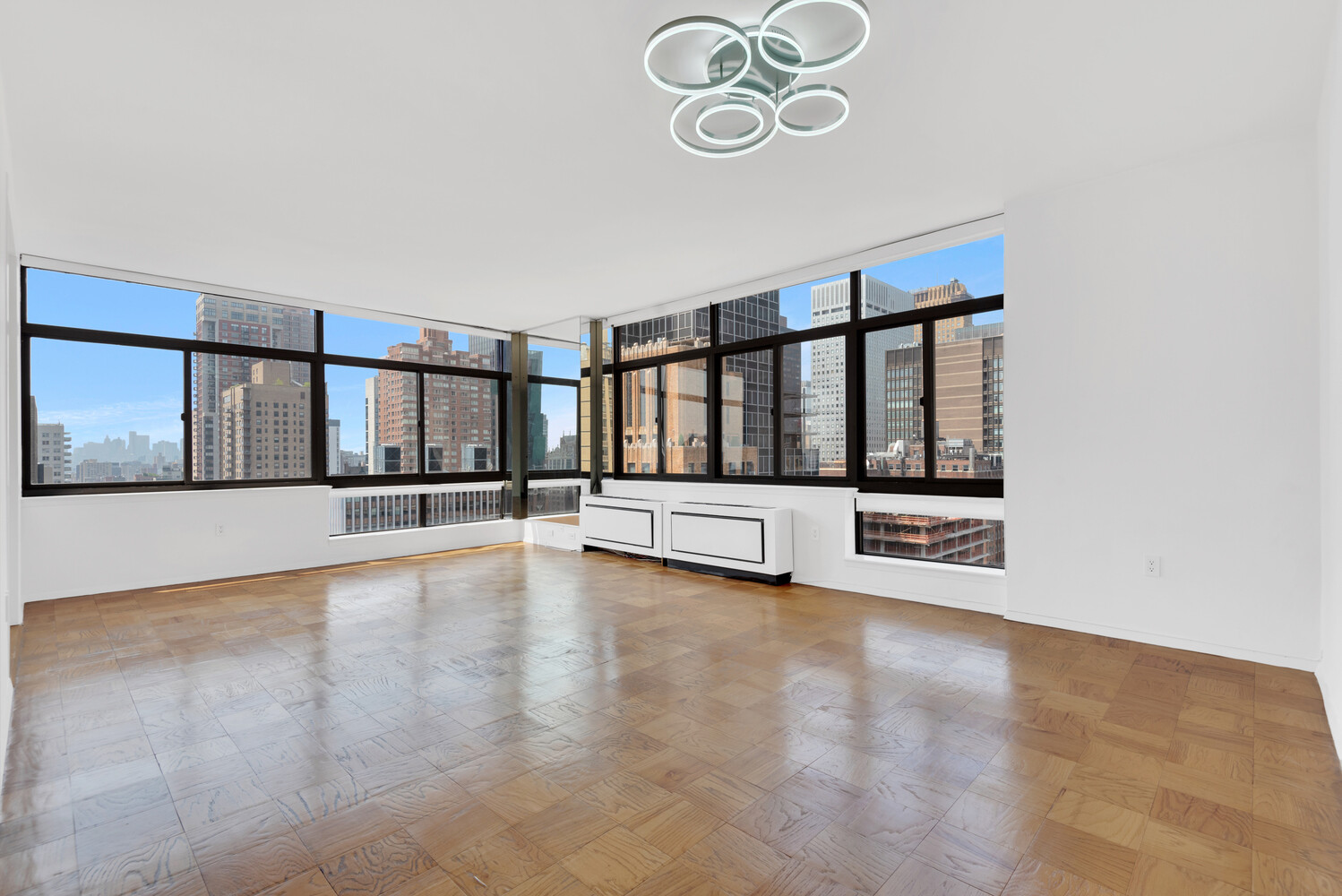 303 East 43rd Street 25B Turtle Bay New York NY 10017