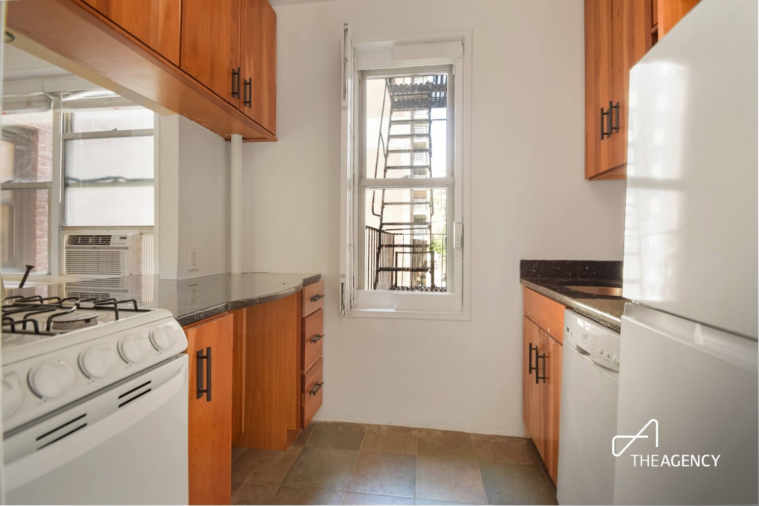 350 East 30th Street 3B Kips Bay New York NY 10016
