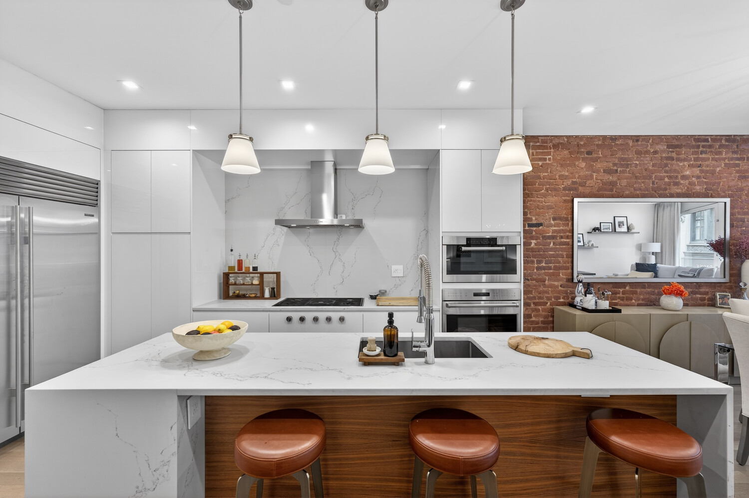 17 East 17th Street 2FL Flatiron District New York NY 10003