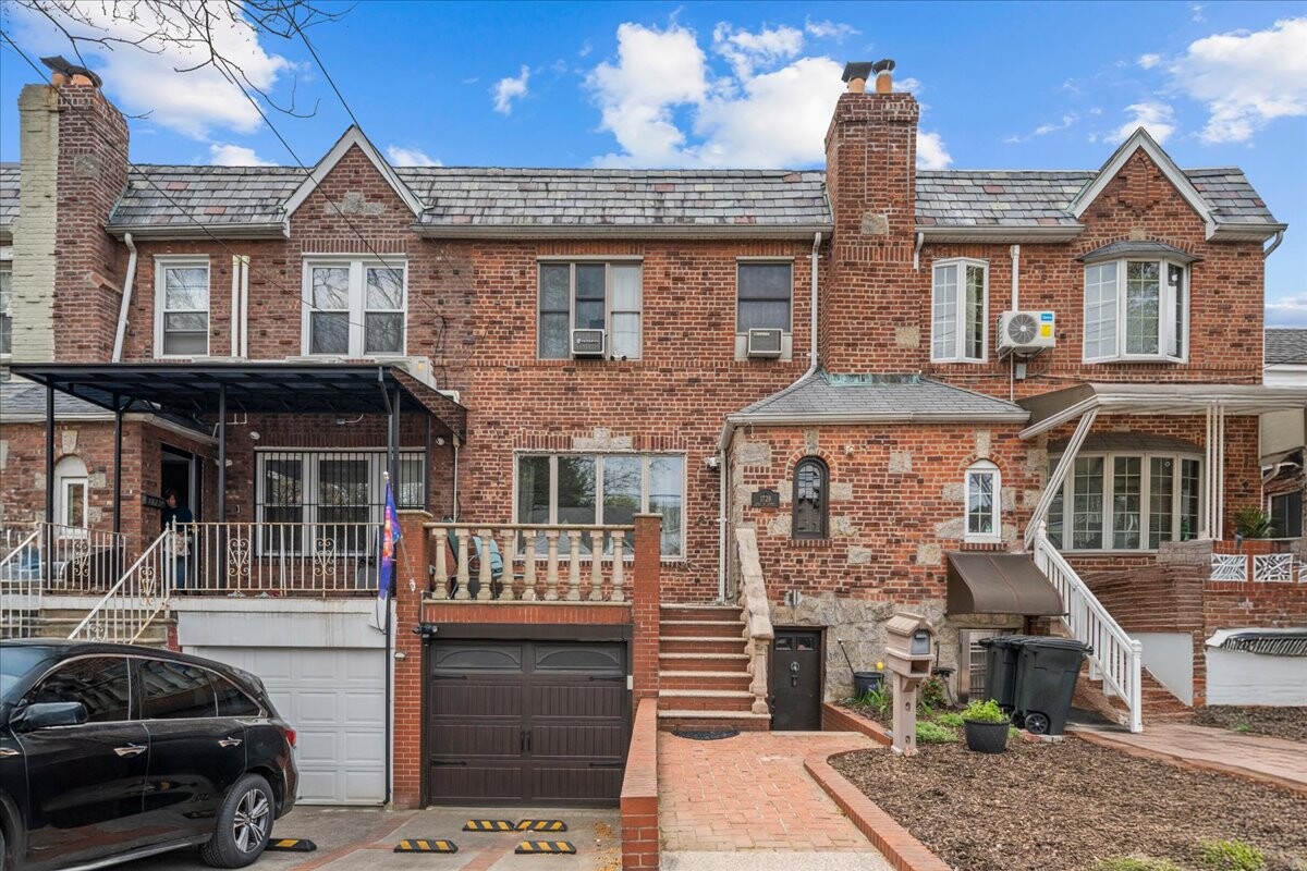 1728 East 33rd Street Marine Park Brooklyn NY 11234