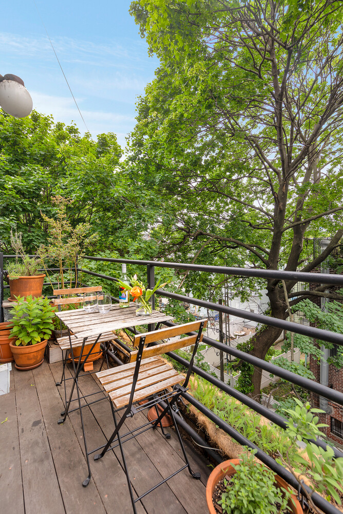 84 Eagle Street 2C Greenpoint Brooklyn NY 11222