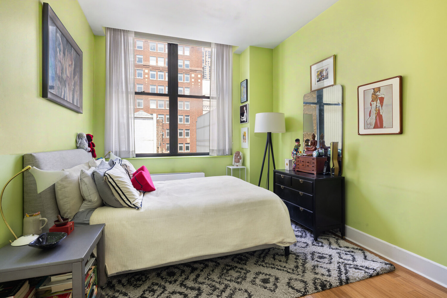 421 West 54th Street 5F Clinton New York NY 10019