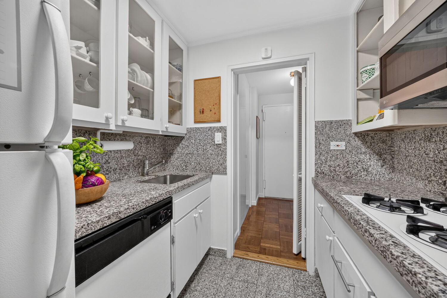 118 East 60th Street 14F Upper East Side New York NY 10022