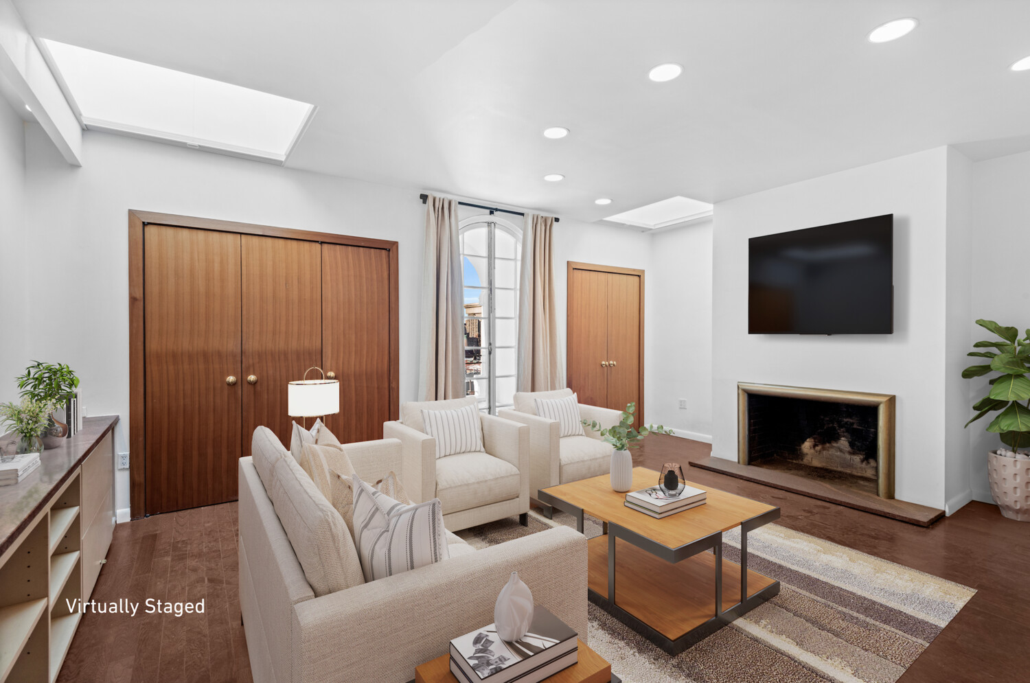 11 West 81st Street PHB Central Park West New York NY 10024