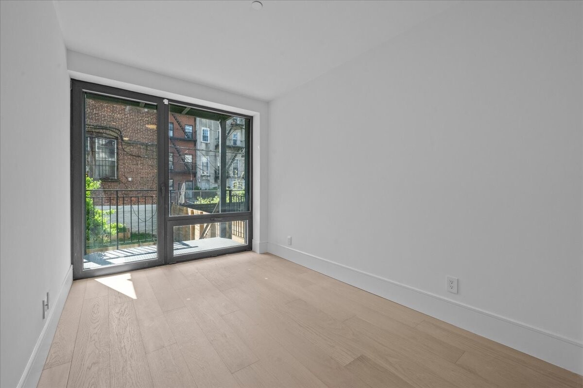 118 Madison Street 1 Bedford Stuyvesant Brooklyn NY 11216