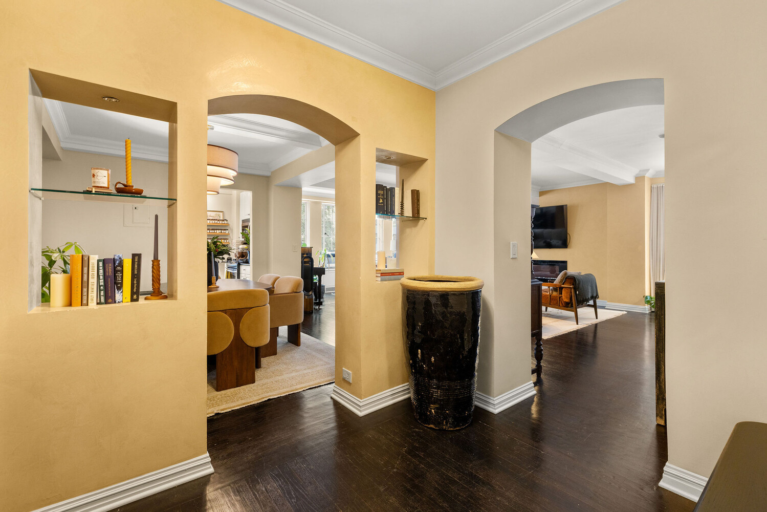 340 West 57th Street 2B Clinton New York NY 10019