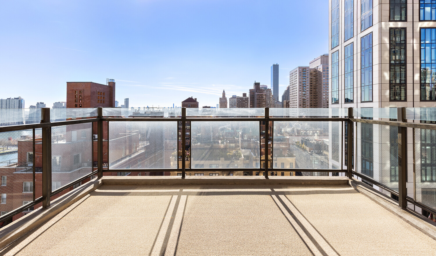 425 East 58th Street 22H Sutton Place New York NY 10022