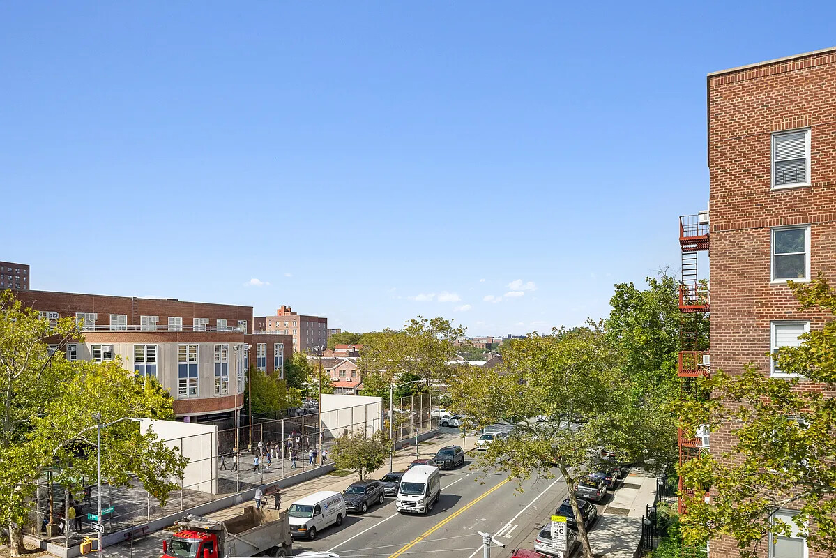 64-05 Yellowstone Blvd. 509P Forest Hills Queens NY 11375
