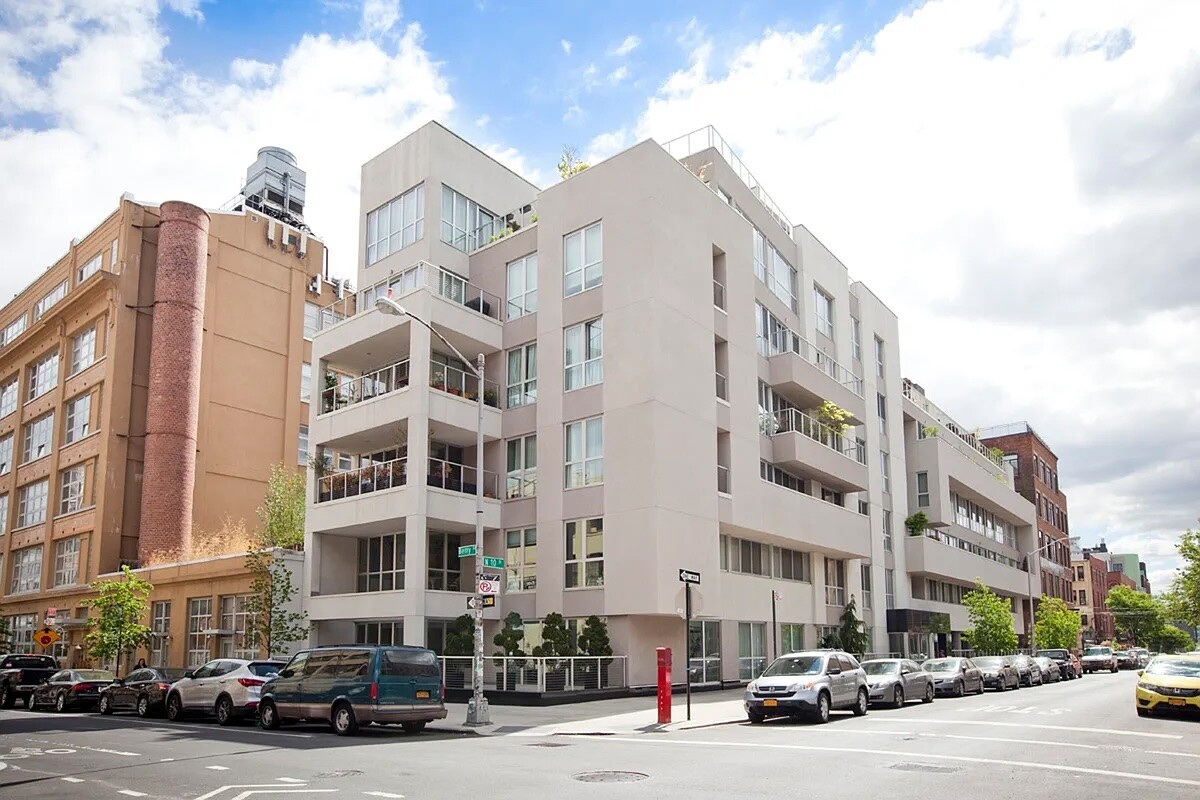 125 North 10th Street S3I Williamsburg Brooklyn NY 11249